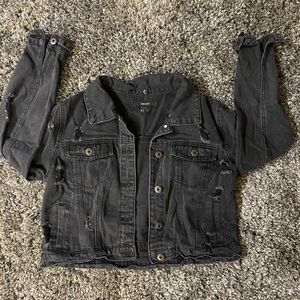 DISTRESSED CROP DENIM JACKET